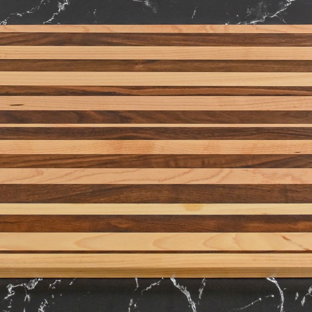 Walnut & Maple Edge Grain Cutting Board - Image 5